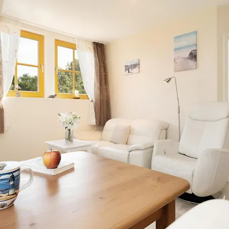 Appartement Schwalbennest 40 Schonberger Strand